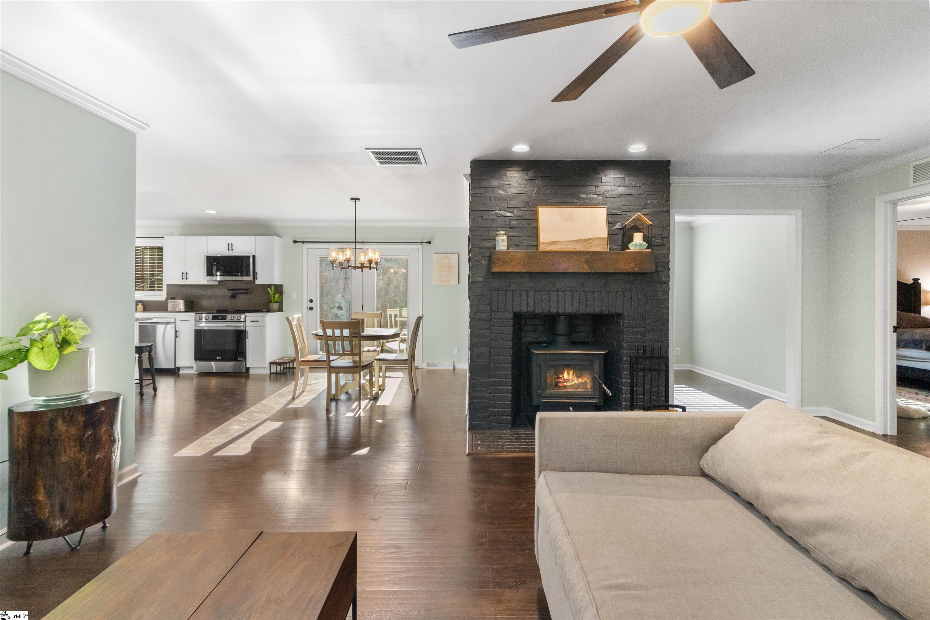 155 Looper Road Easley, SC 29640 - Photo 3 of 28