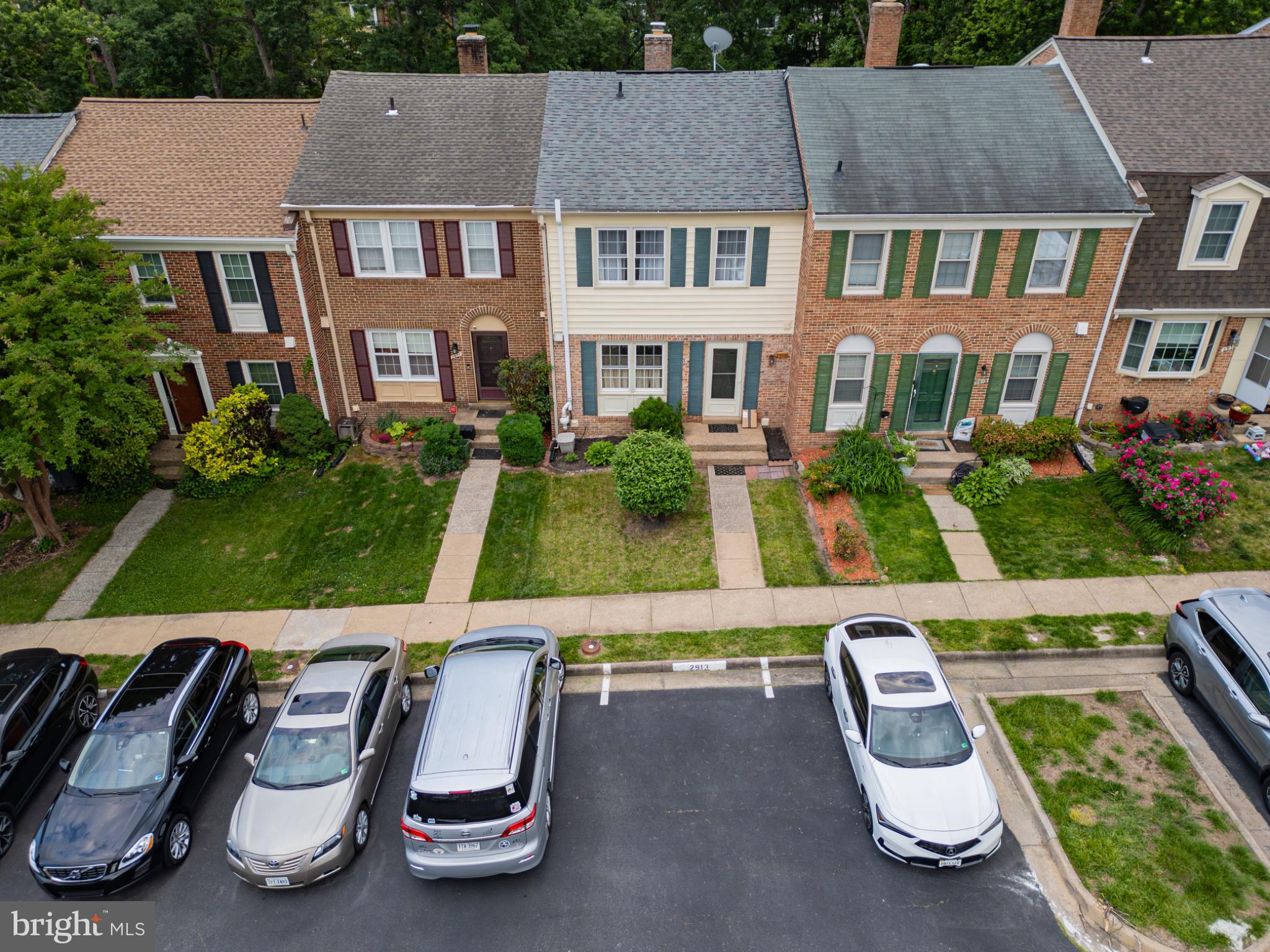 2913 Seminole Road Woodbridge, VA 22192 - Photo 3 of 34 a aerial view of a house with garden and plants