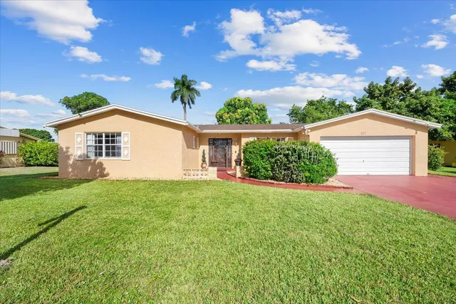 $550,000 | 1827 Pinehurst Drive, West Palm Beach, FL 33407