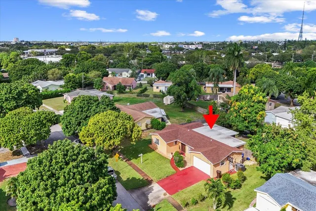 $550,000 | 1827 Pinehurst Drive, West Palm Beach, FL 33407