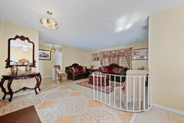 $550,000 | 1827 Pinehurst Drive, West Palm Beach, FL 33407