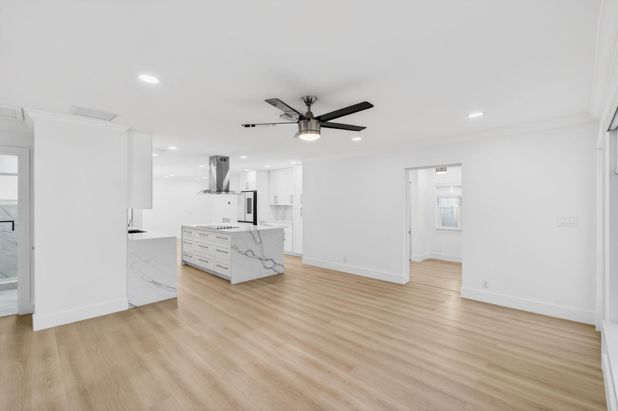 360 Southwest 2nd Street Boca Raton, FL 33432 - Photo 14 of 100 14-web-or-mls-DSC_5945