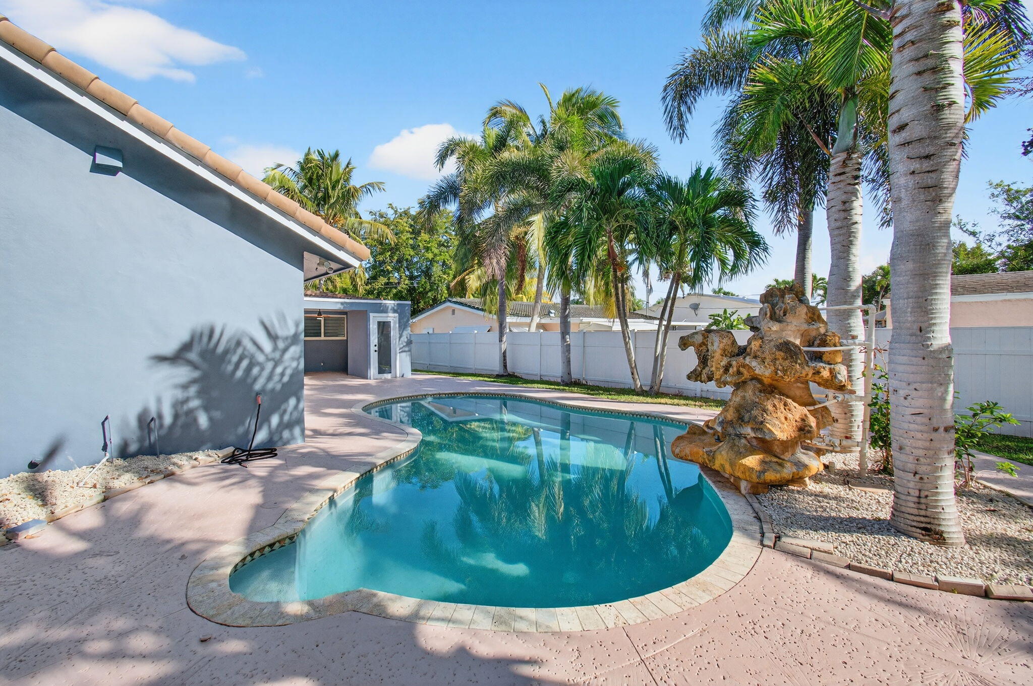 360 Southwest 2nd Street Boca Raton, FL 33432 - Photo 69 of 100 69-web-or-mls-DSC_6296