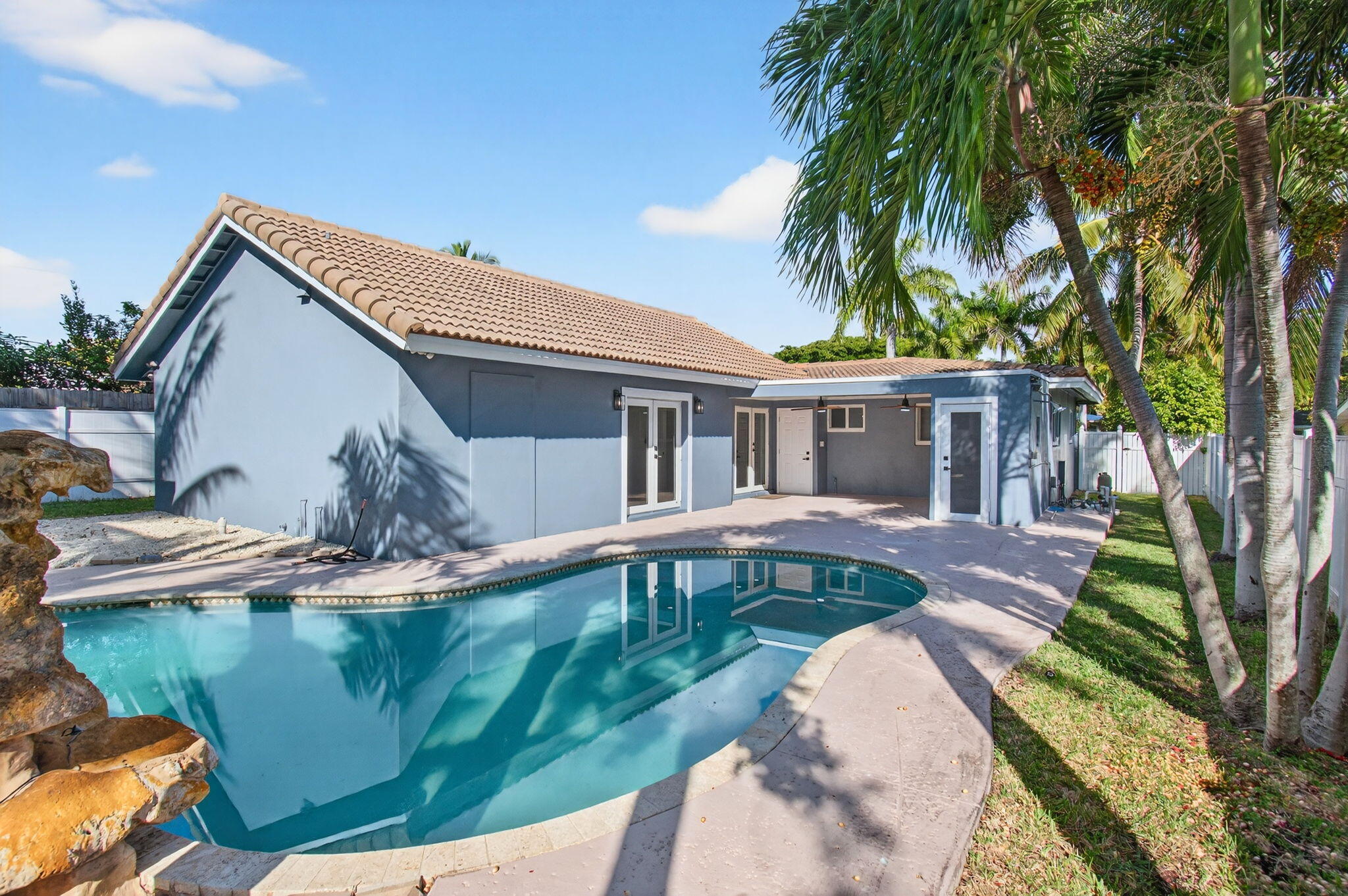 360 Southwest 2nd Street Boca Raton, FL 33432 - Photo 72 of 100 72-web-or-mls-DSC_6390