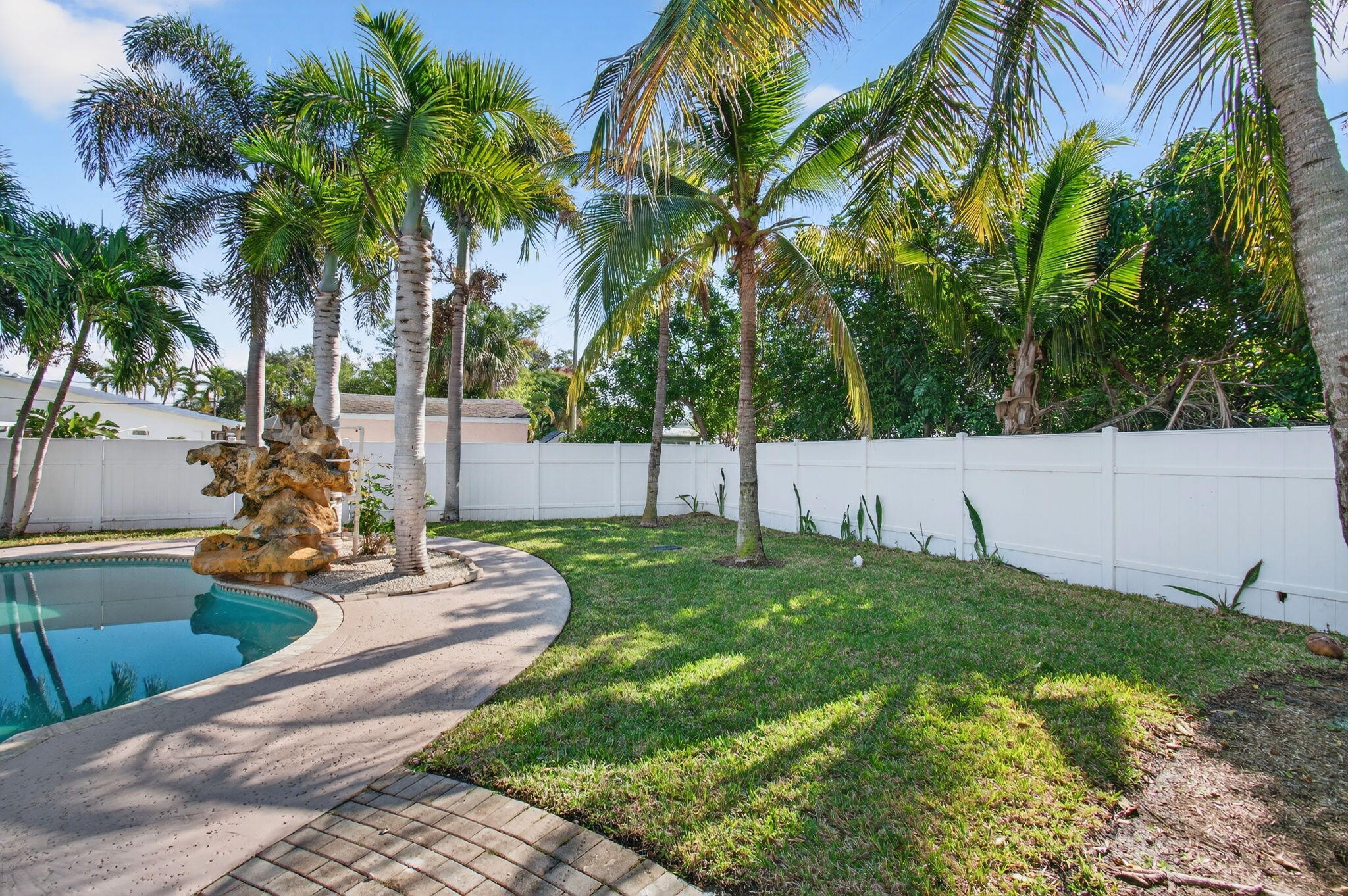 360 Southwest 2nd Street Boca Raton, FL 33432 - Photo 74 of 100 75-web-or-mls-DSC_6368