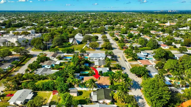 $7,500 | 360 Southwest 2nd Street, Boca Raton, FL 33432