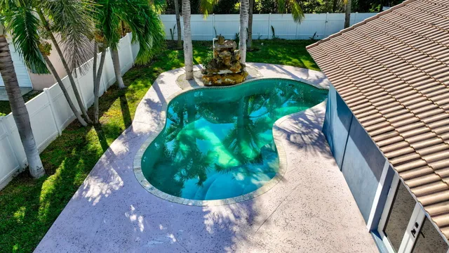 $7,500 | 360 Southwest 2nd Street, Boca Raton, FL 33432