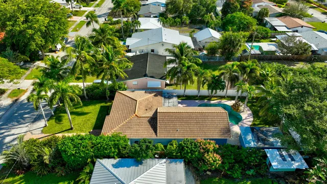 $7,500 | 360 Southwest 2nd Street, Boca Raton, FL 33432