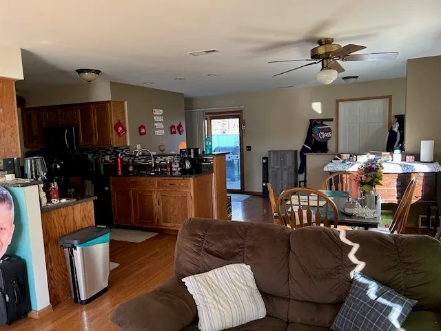 $399,500 | 1847 Lakewood Drive, Wilmington, IL 60481