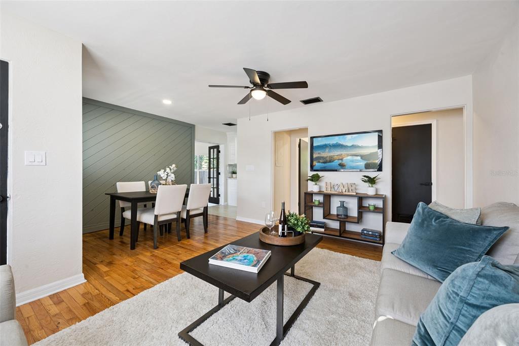 1001 Alton Avenue Orlando, FL 32804 - Photo 4 of 20 a living room with furniture and view of living room