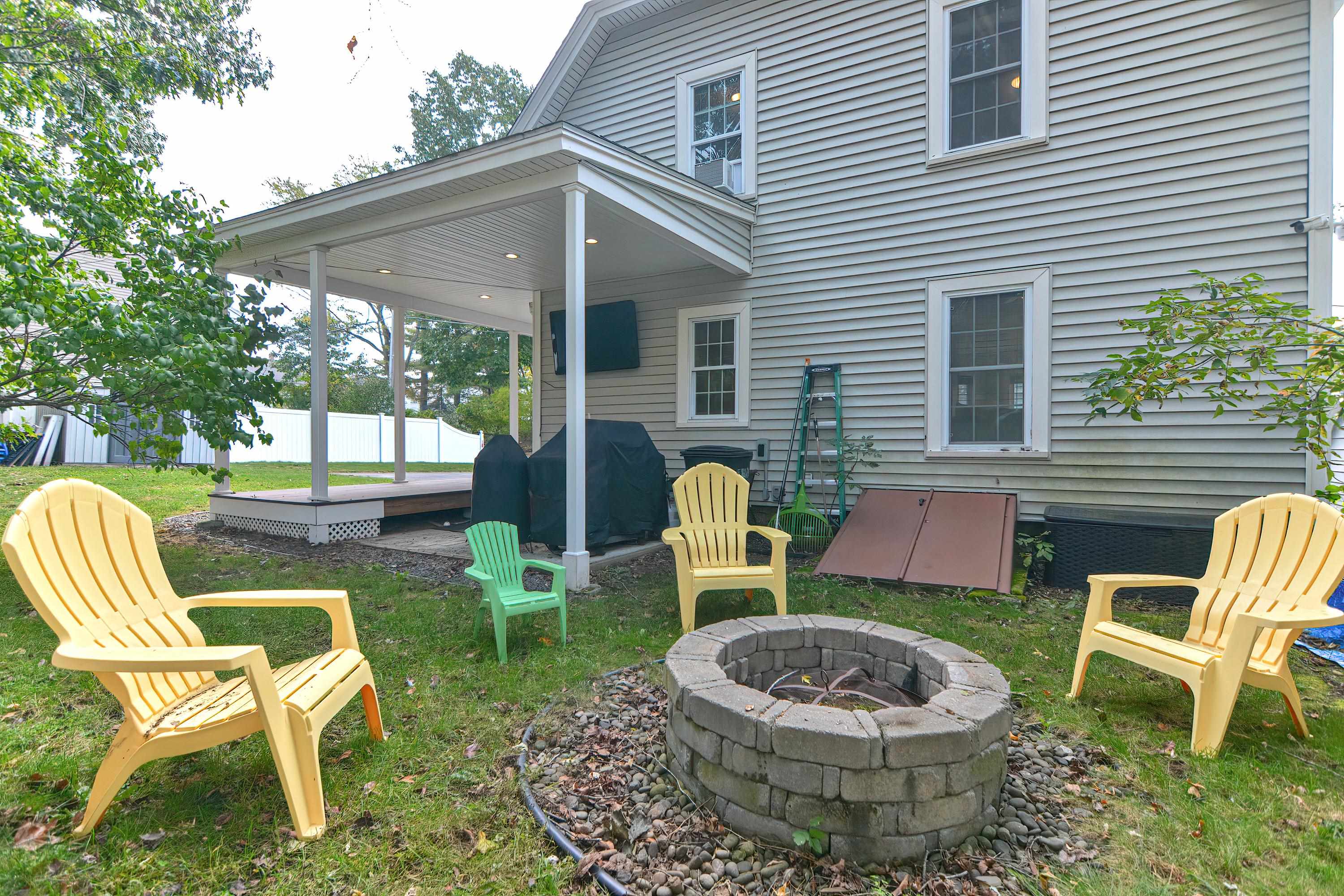 2 Howard Street Derry, NH 03038 - Photo 23 of 32