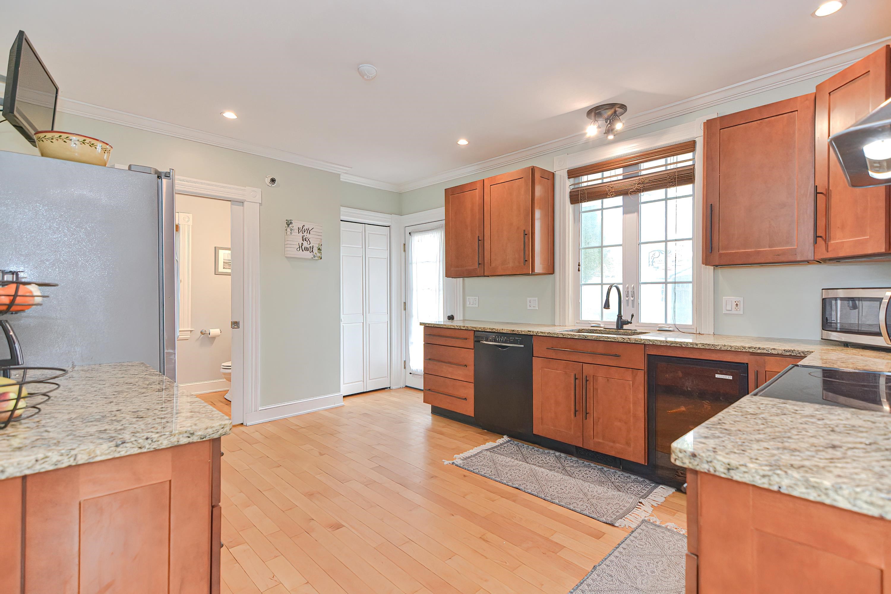 2 Howard Street Derry, NH 03038 - Photo 31 of 32