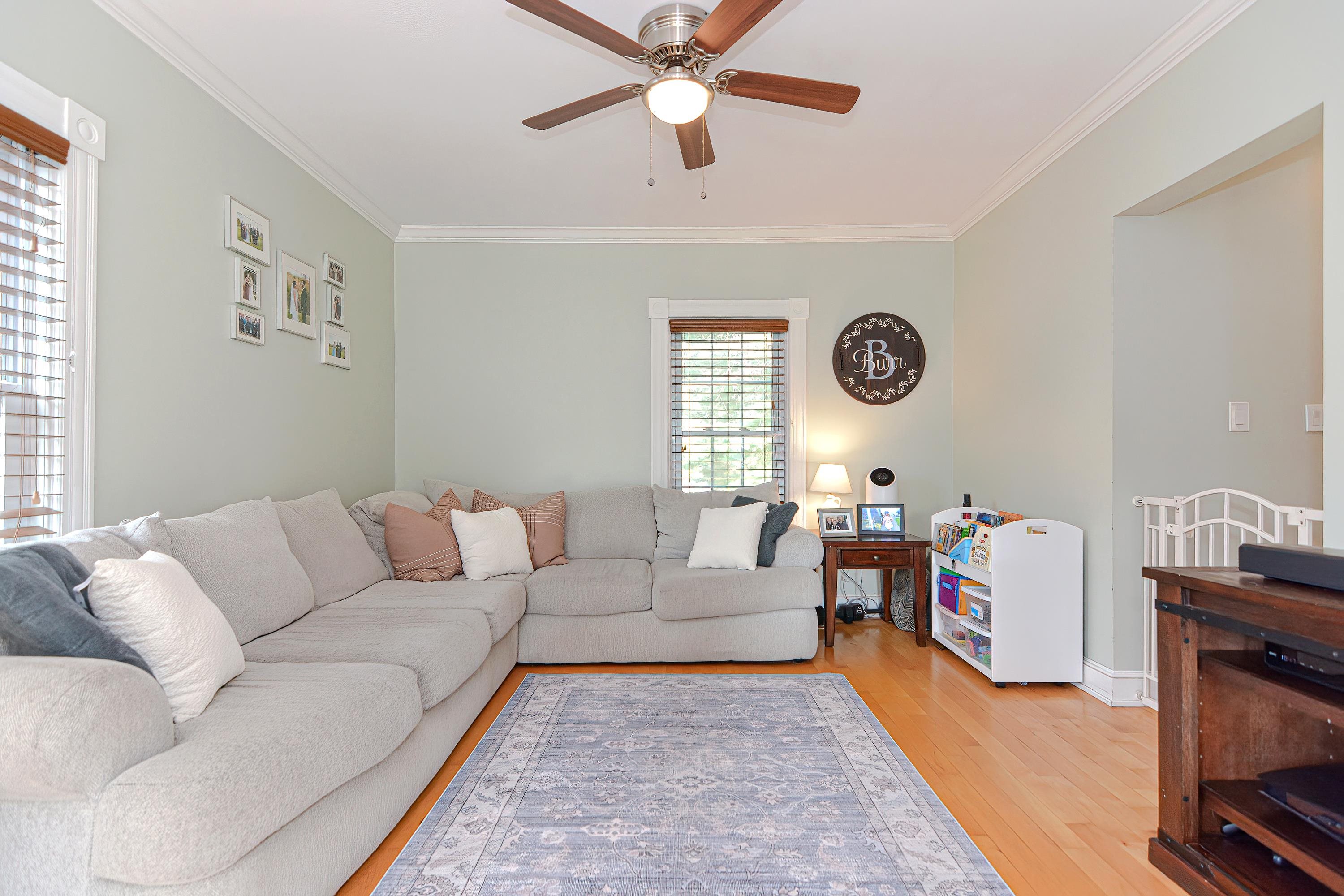 2 Howard Street Derry, NH 03038 - Photo 7 of 32