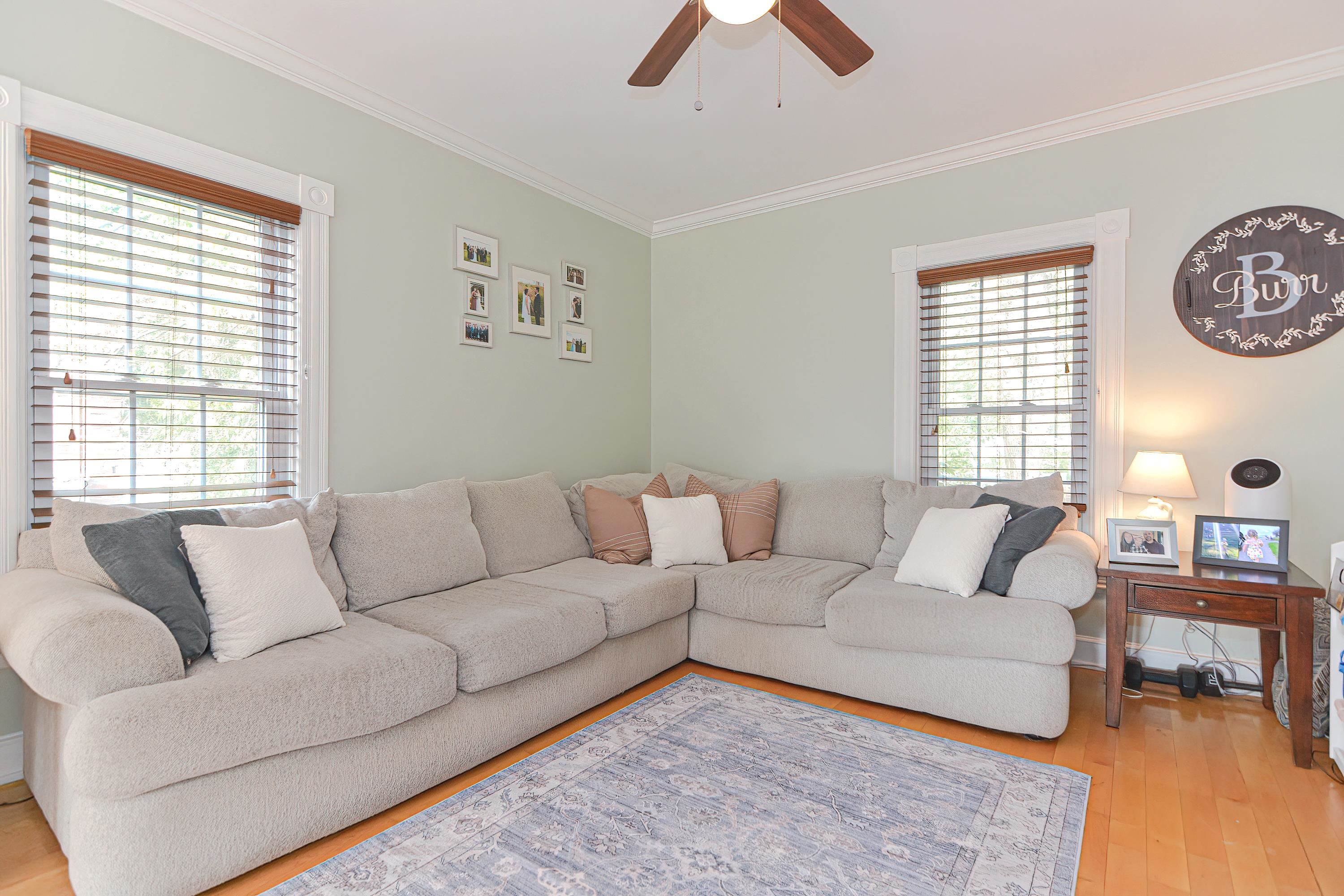 2 Howard Street Derry, NH 03038 - Photo 8 of 32