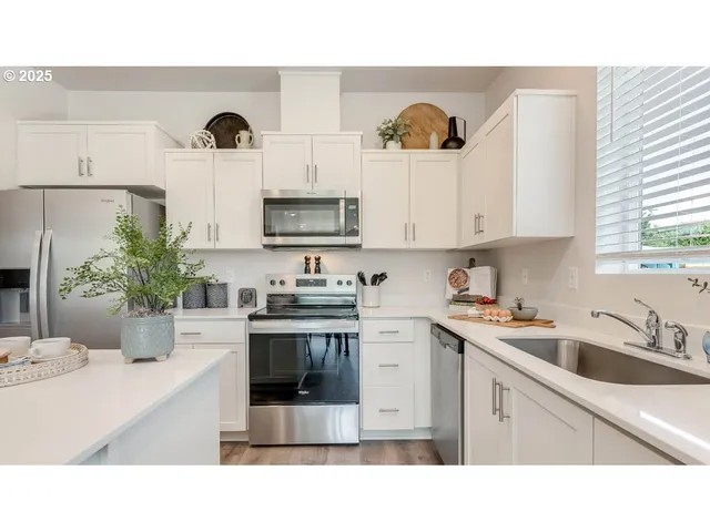 $416,995 | 3587 Southwest Thomas Avenue, Gresham, OR 97080