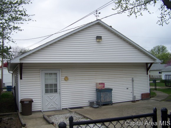 2233 South 1st Street Springfield, IL 62704 - Photo 14 of 19 Gallery Image 14