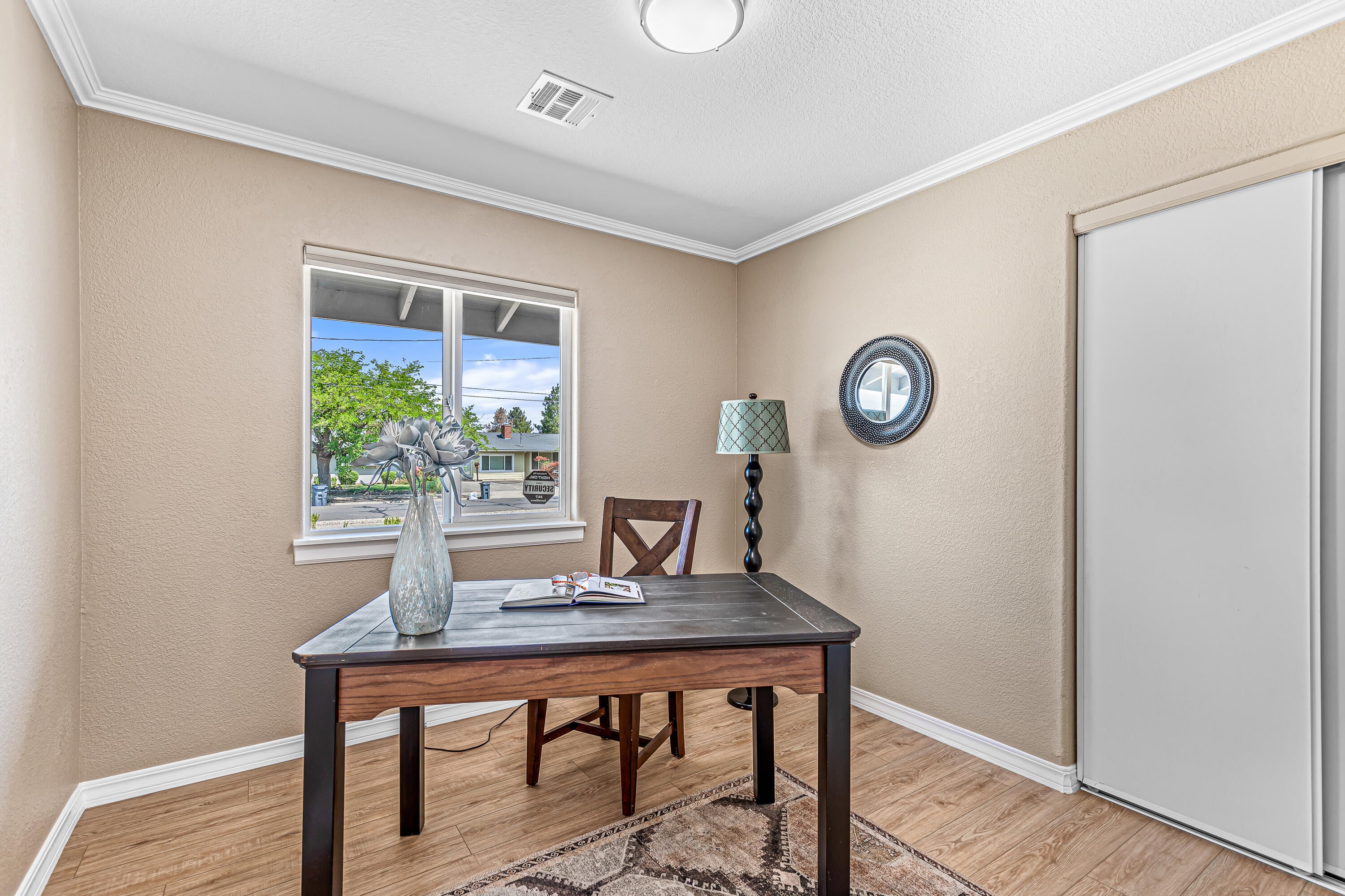 1820 Roberts Road Medford, OR 97504 - Photo 21 of 46 9R9A9361 (1)