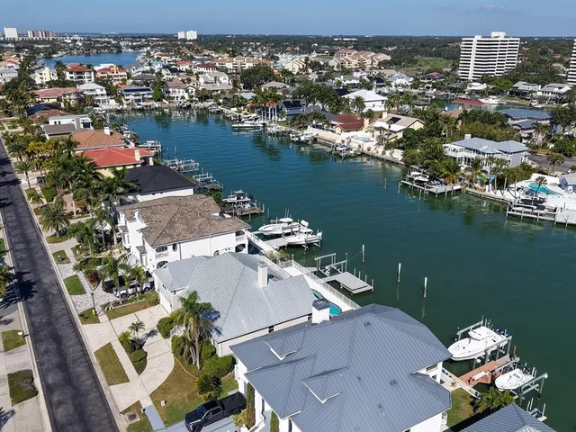 $1,800,000 | 5947 Bayview Circle South, Gulfport, FL 33707