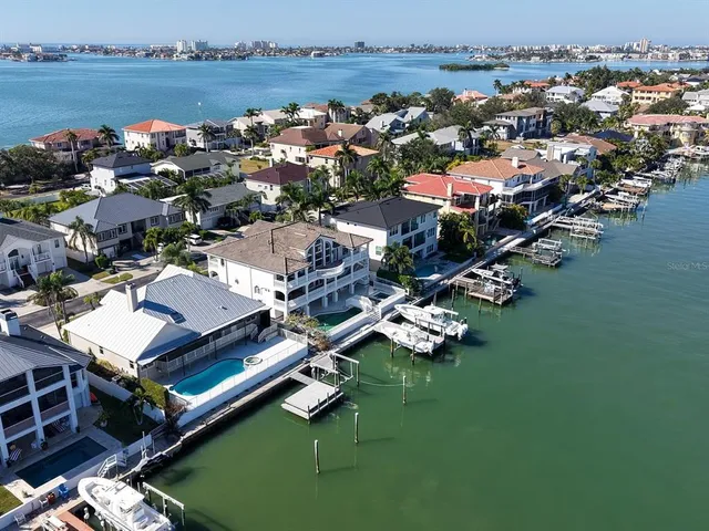 $1,800,000 | 5947 Bayview Circle South, Gulfport, FL 33707