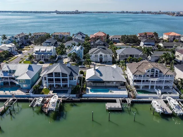 $1,800,000 | 5947 Bayview Circle South, Gulfport, FL 33707