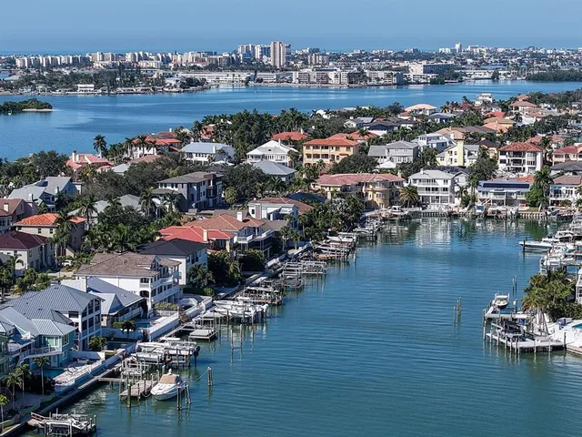 $1,800,000 | 5947 Bayview Circle South, Gulfport, FL 33707