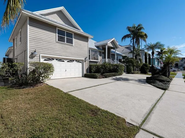 $1,800,000 | 5947 Bayview Circle South, Gulfport, FL 33707