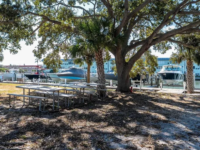 $1,800,000 | 5947 Bayview Circle South, Gulfport, FL 33707