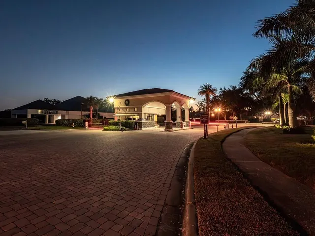 $1,800,000 | 5947 Bayview Circle South, Gulfport, FL 33707