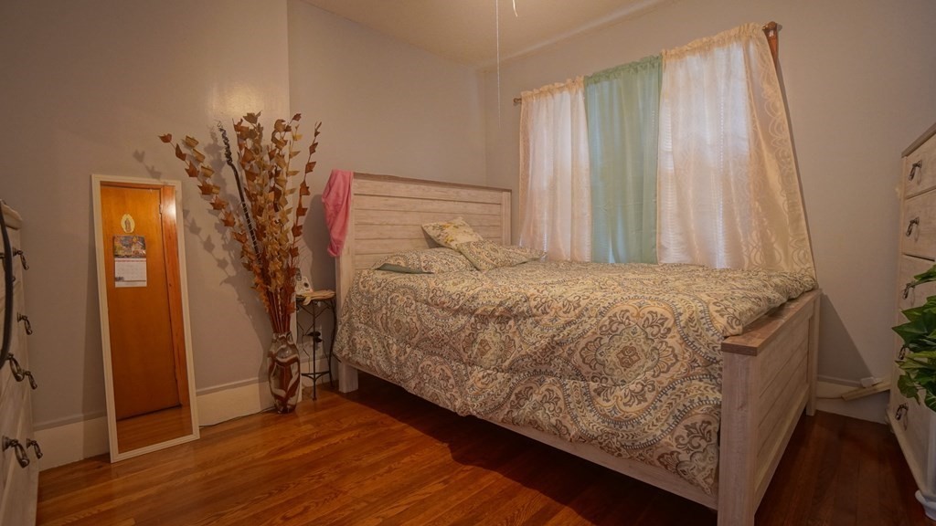 87-89 Parkside Street Springfield, MA 01104 - Photo 14 of 37