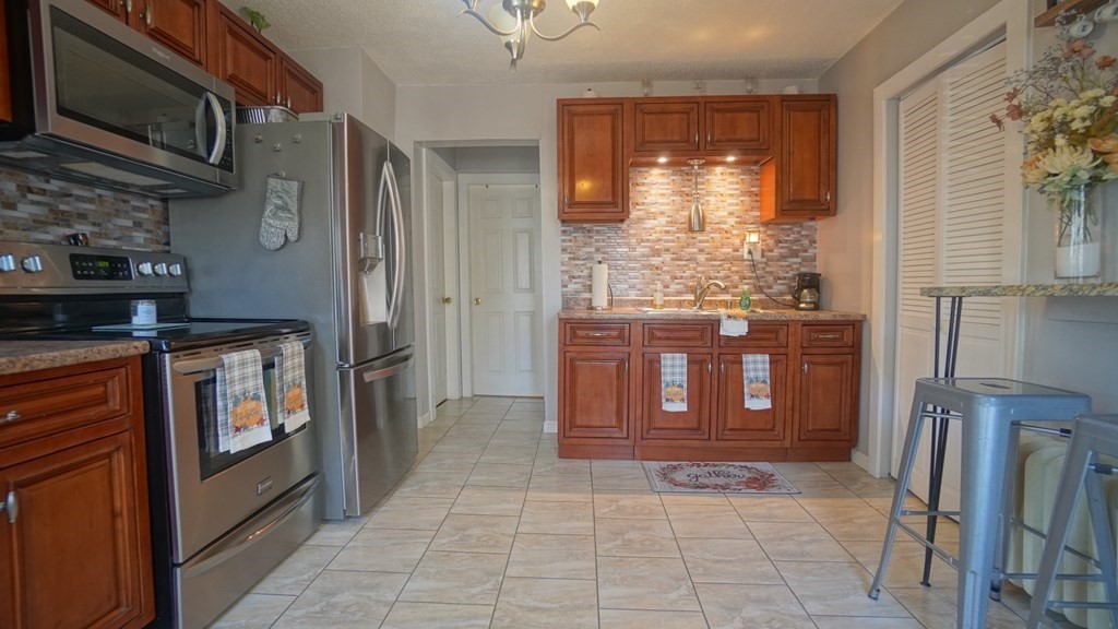 87-89 Parkside Street Springfield, MA 01104 - Photo 18 of 37