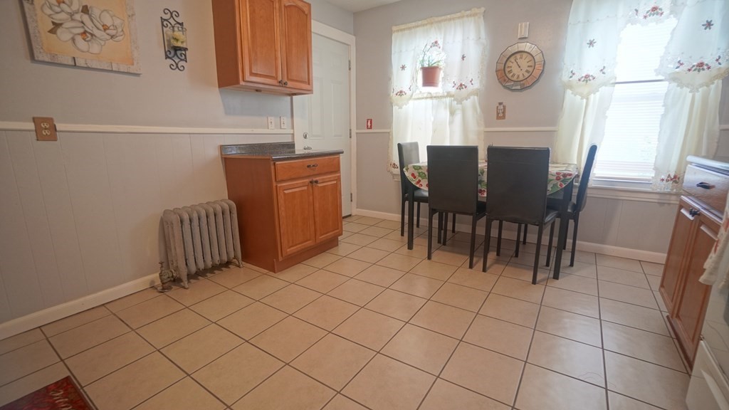 87-89 Parkside Street Springfield, MA 01104 - Photo 7 of 37