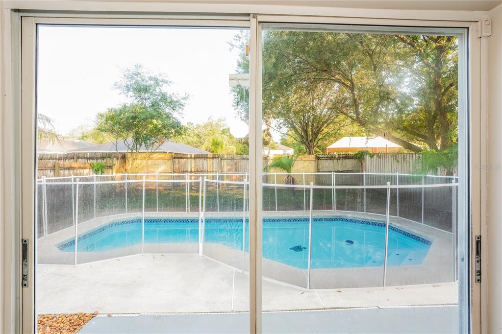 1011 Lake Shore Ranch Drive Seffner, FL 33584 - Photo 14 of 15