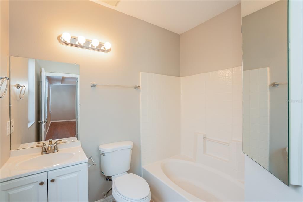 1011 Lake Shore Ranch Drive Seffner, FL 33584 - Photo 8 of 15