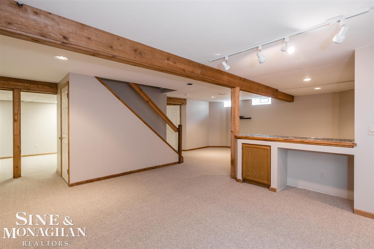 422 Lake Forest Road Rochester Hills, MI 48309 - Photo 43 of 59