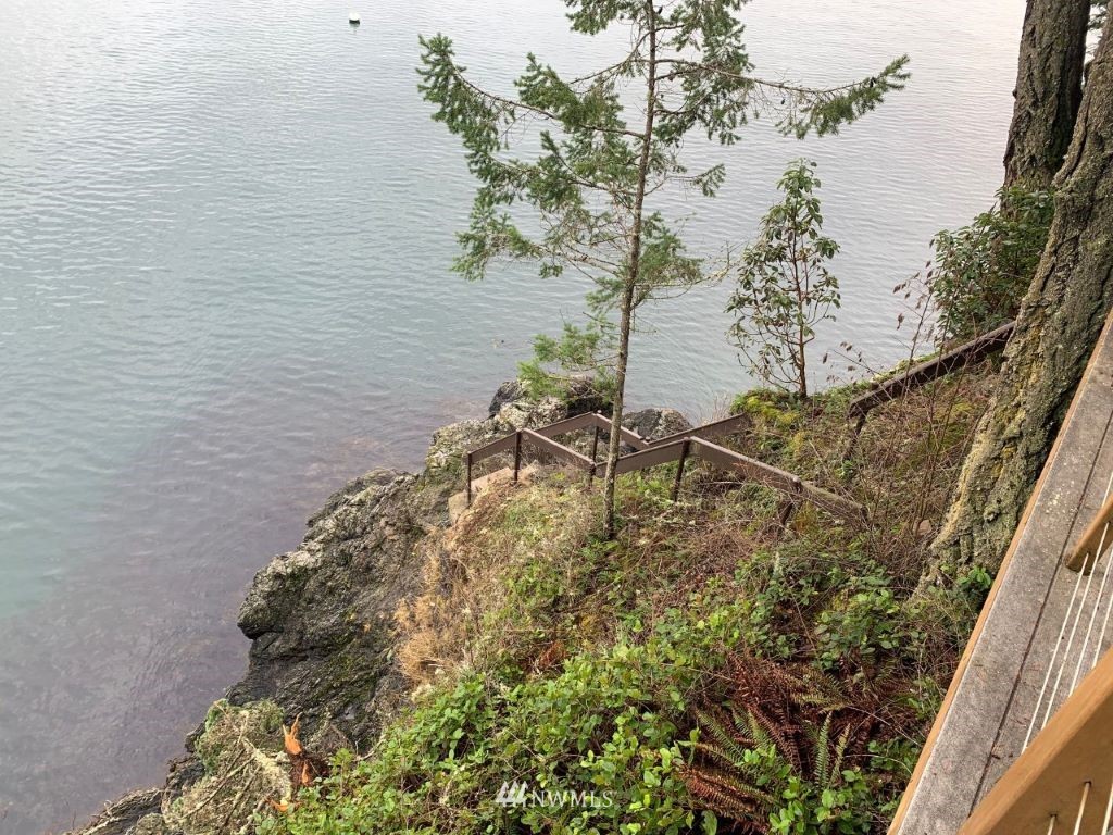 577 Mineral Point Road Friday Harbor, WA 98250 - Photo 23 of 29 Gallery Image 23