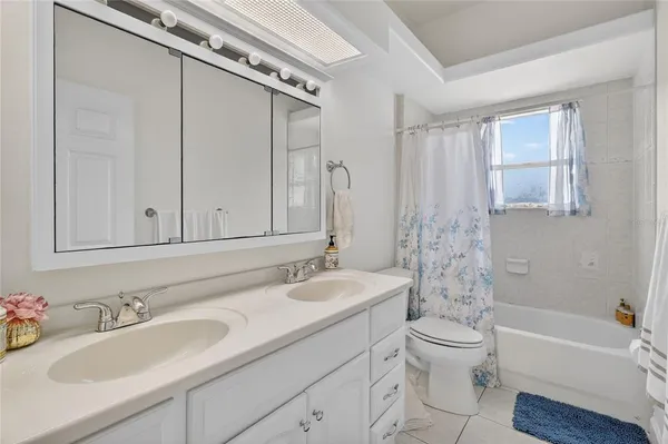 $850,000 | 1028 South Lake Mariam Drive, Winter Haven, FL 33884