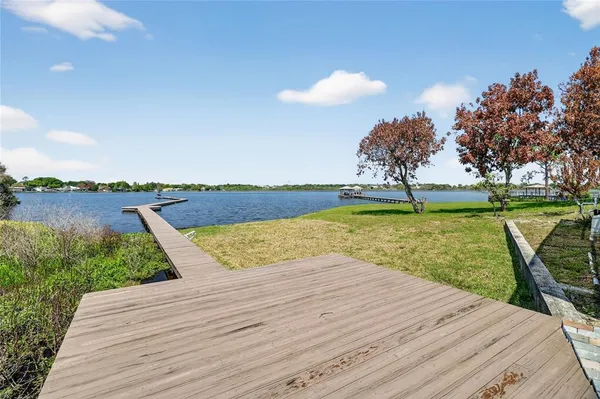 $850,000 | 1028 South Lake Mariam Drive, Winter Haven, FL 33884