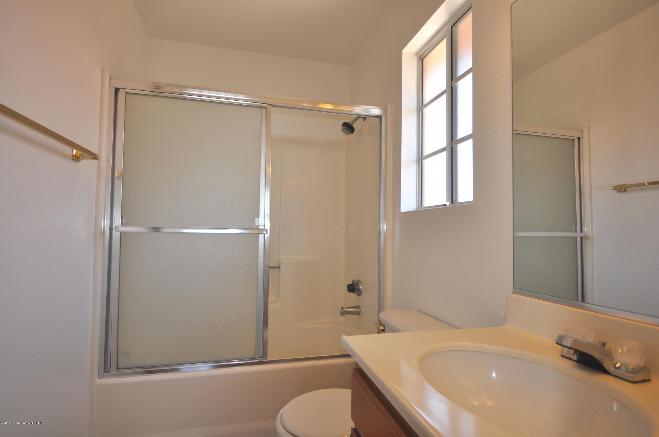 1898 Vine Street, Unit A Alhambra, CA 91801 - Photo 6 of 10 Bathroom 2