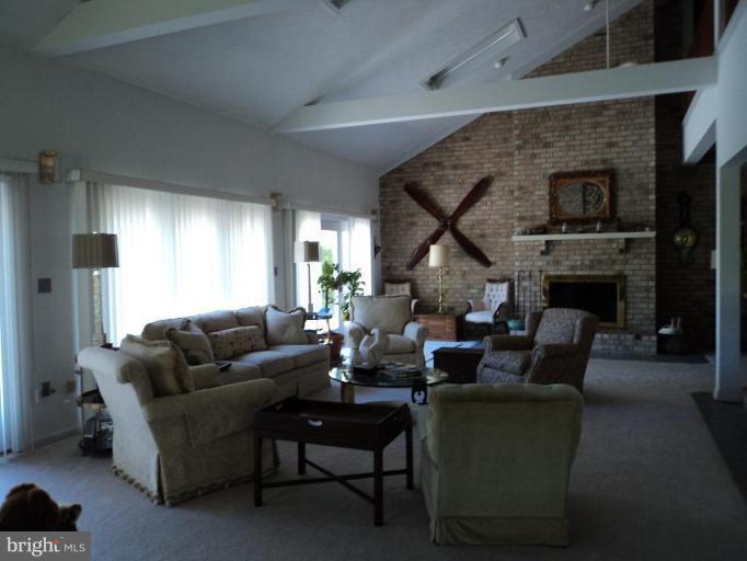 71 Bay Front Road Lothian, MD 20711 - Photo 23 of 29 Family Room
