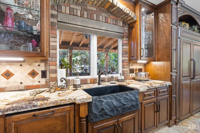 $2,205,000 | Undisclosed Address, Bakersfield, CA 93306