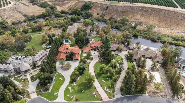 $2,205,000 | Undisclosed Address, Bakersfield, CA 93306