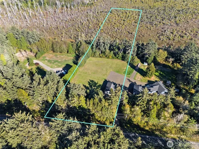 view of an outdoor space and a lake view