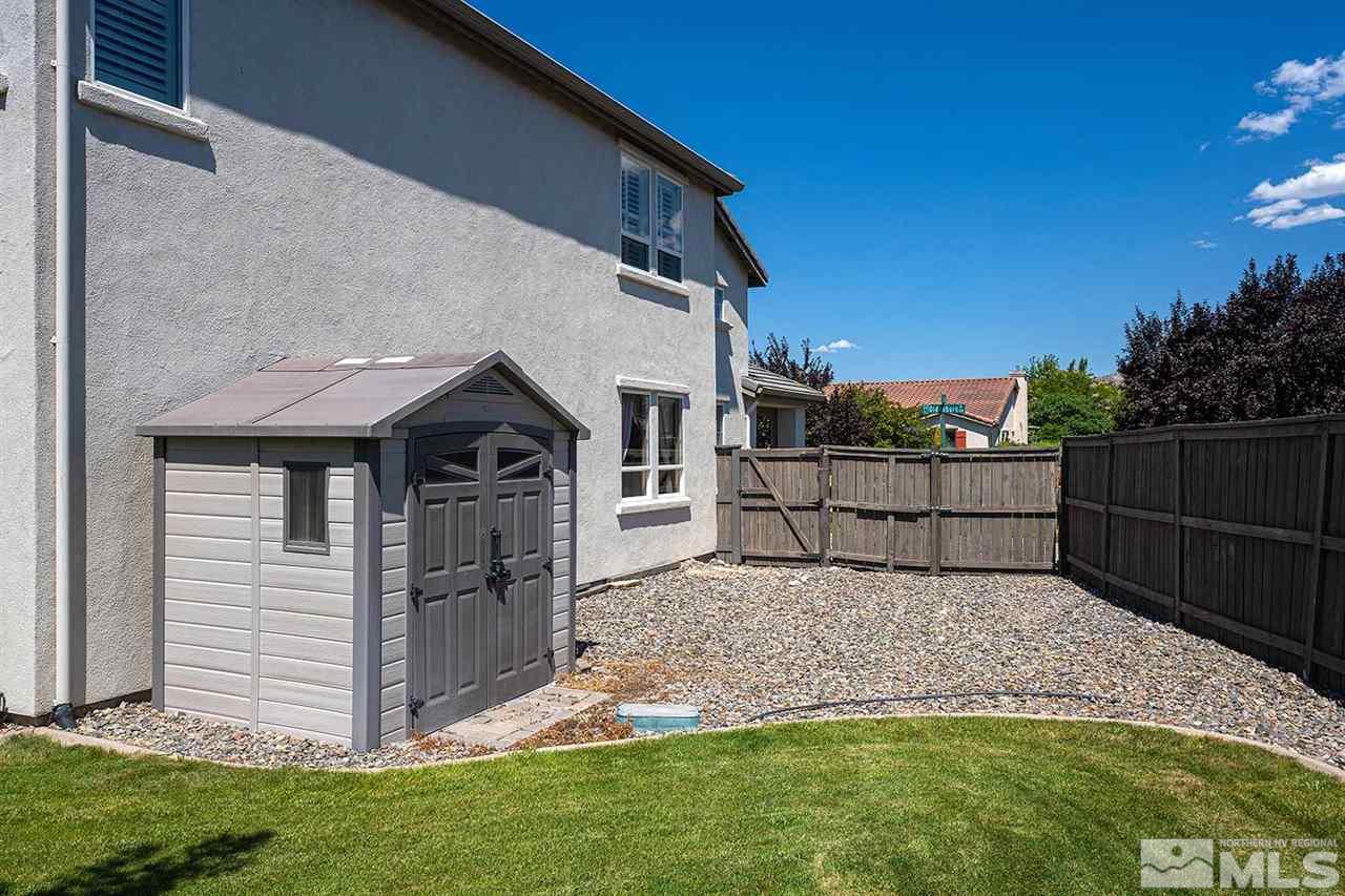 490 Oldenburg Drive Reno, NV 89521 - Photo 24 of 25 a view of a backyard