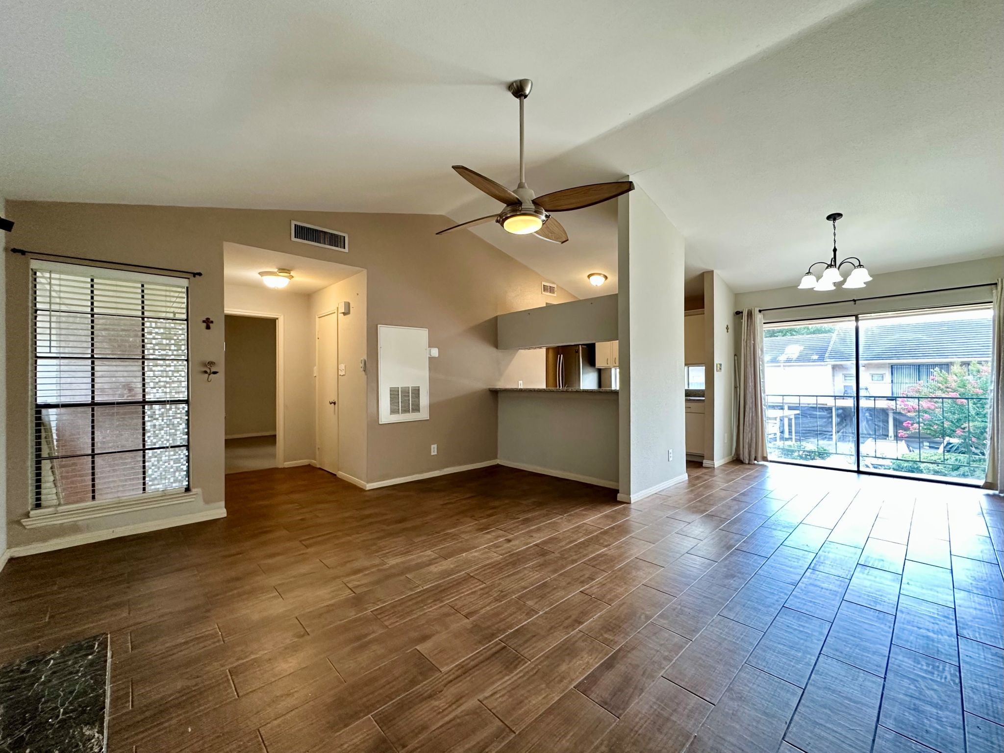 2211 South Kirkwood Road, Unit 35 Houston, TX 77077 - Photo 3 of 12