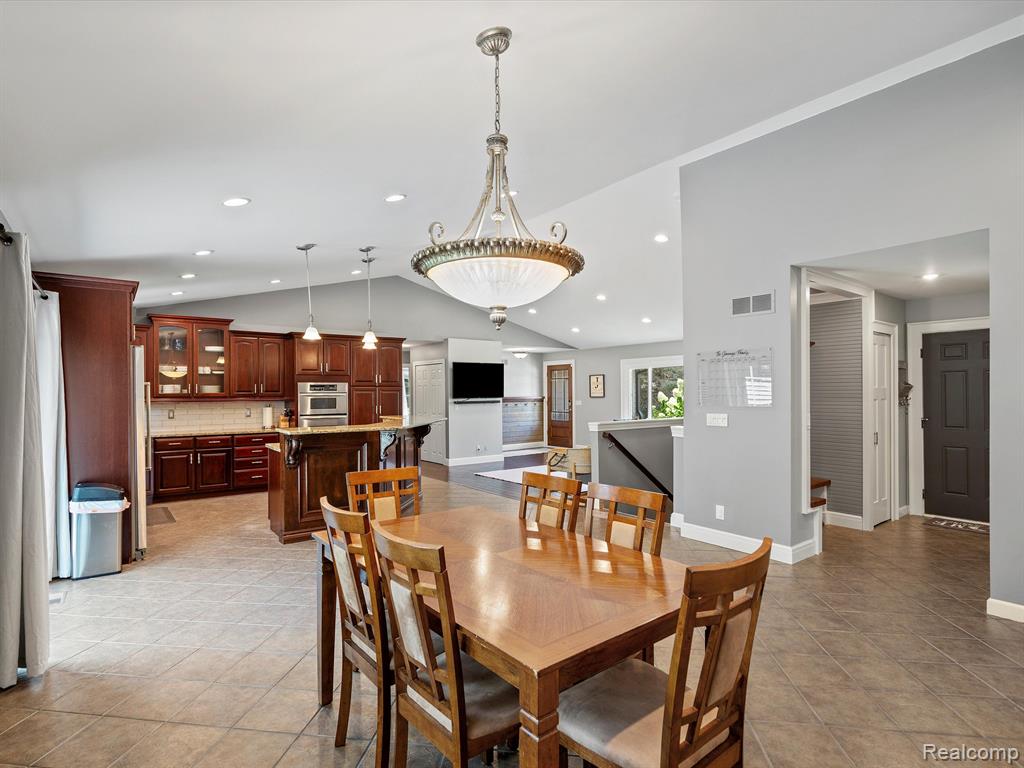 4275 Springdale Street Rochester, MI 48306 - Photo 18 of 51
