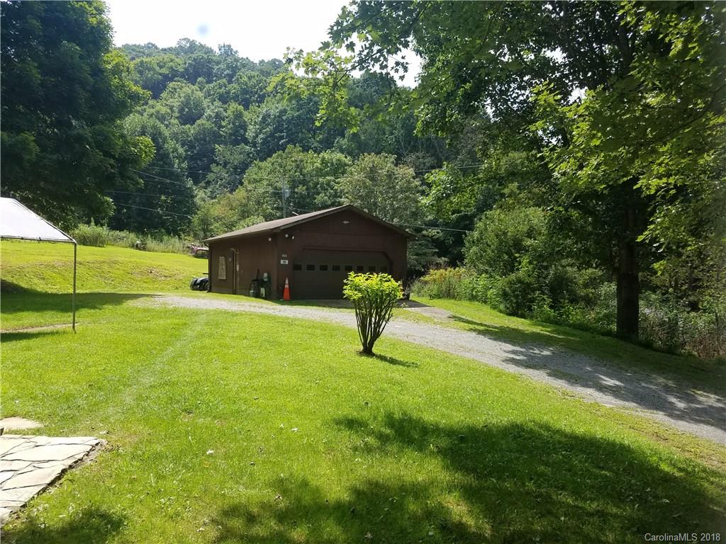 1055 South Fork Road Marshall, NC 28753 - Photo 4 of 22 Gallery Image 4