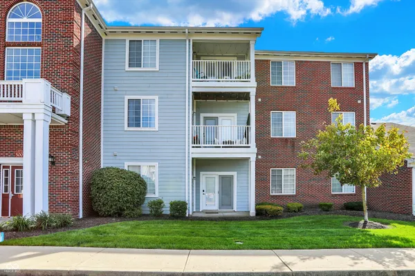 $188,900 | 5003 Amber Creek Place, Unit U 207, Indianapolis, IN 46237