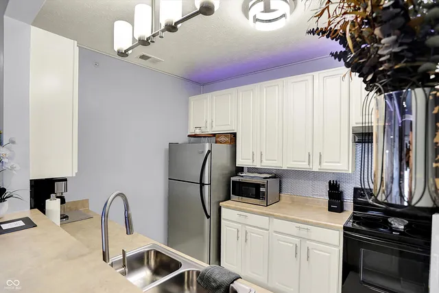 $189,900 | 5003 Amber Creek Place, Unit U 207, Indianapolis, IN 46237