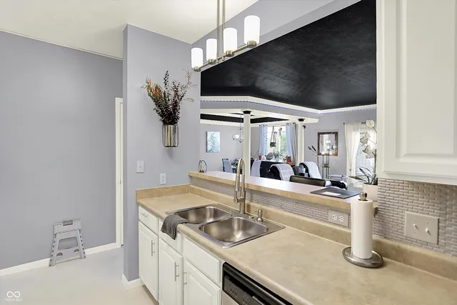 $189,900 | 5003 Amber Creek Place, Unit U 207, Indianapolis, IN 46237