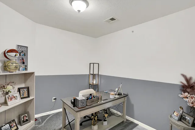 $189,900 | 5003 Amber Creek Place, Unit U 207, Indianapolis, IN 46237